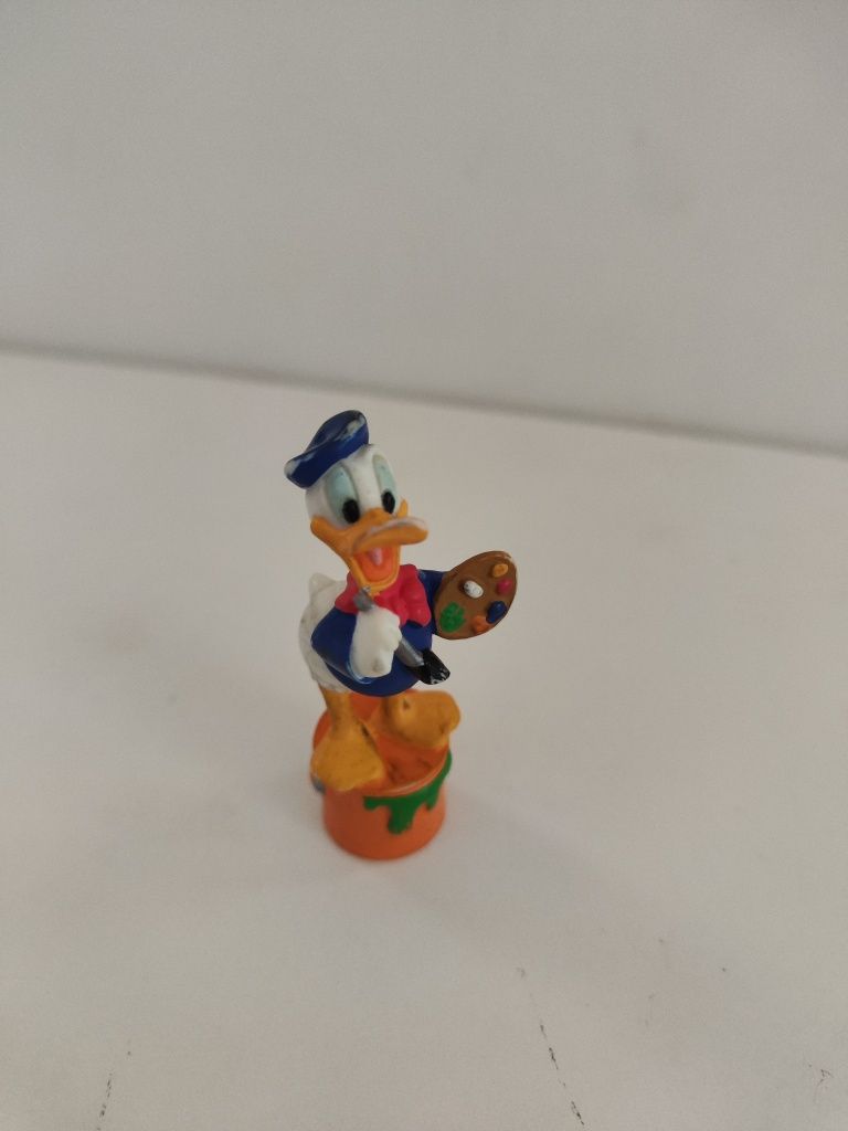 Figura Pato Donald pintor PVC para lápis