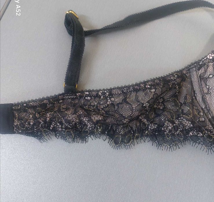 Бюстгалтер Victoria's Secret