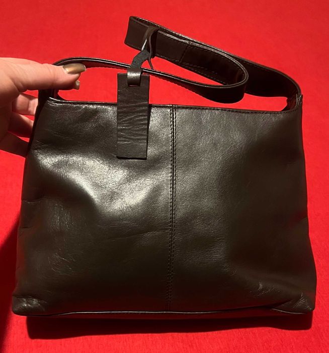 Стильная качественная сумка из натуральной кожи Azure 27*20*9 в идеале