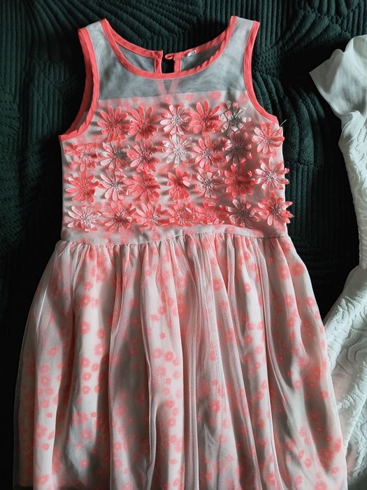 Sukienki dla dziewczynki 4-5 lat