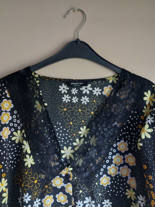 Damska lekka bluzka wzór kwiatowy z koronką wiosna lato rozmiar 48 4XL