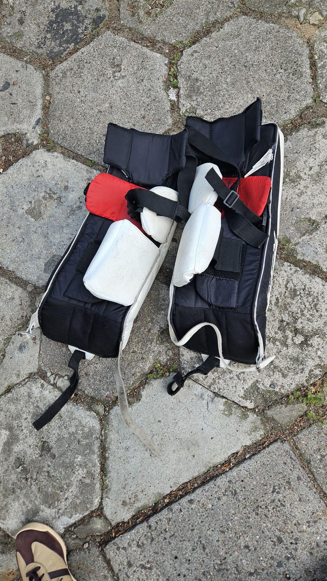 Parkany hokejowe dla dziecka CCM Hockey youth 22 cale od 100cm wzrostu