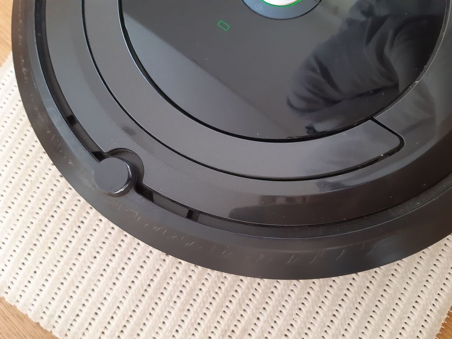 Roomba 696 ze stacją dokującą
