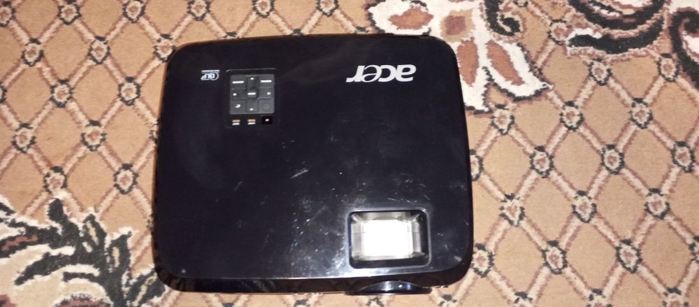 Продам проектор ассеr x1130