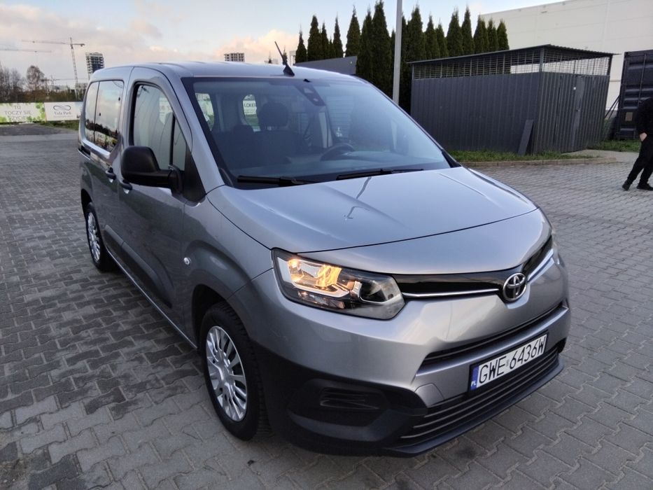 Toyota proace city verso 1.2 benzyna 2021rok