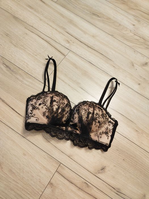 Stanik push up z koronką 75 A