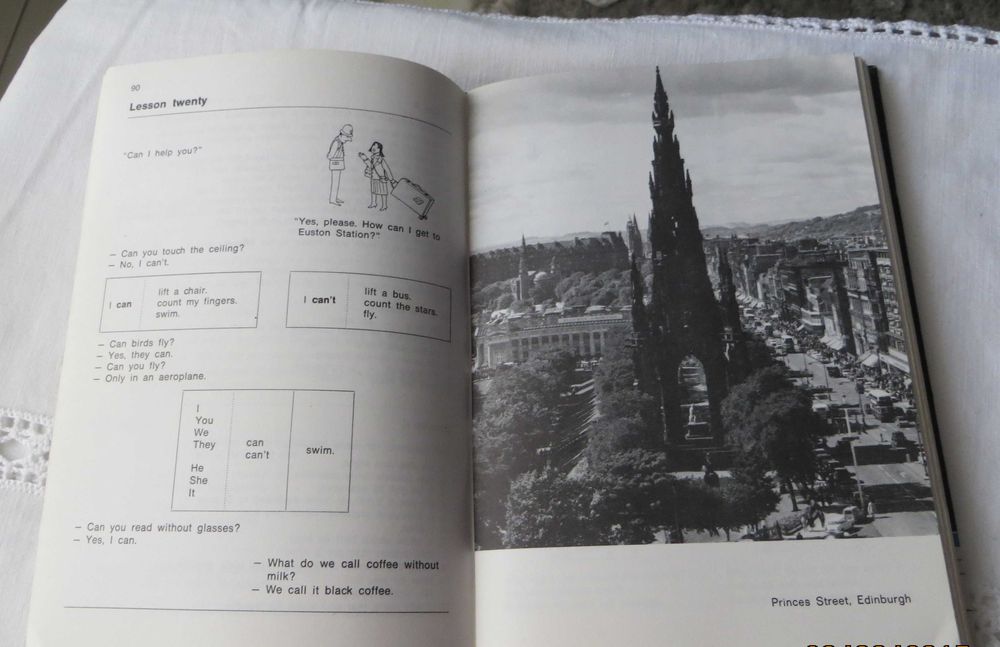Gramática Inglês English Firs Book  Edição exclusiva 2 Edição 1984