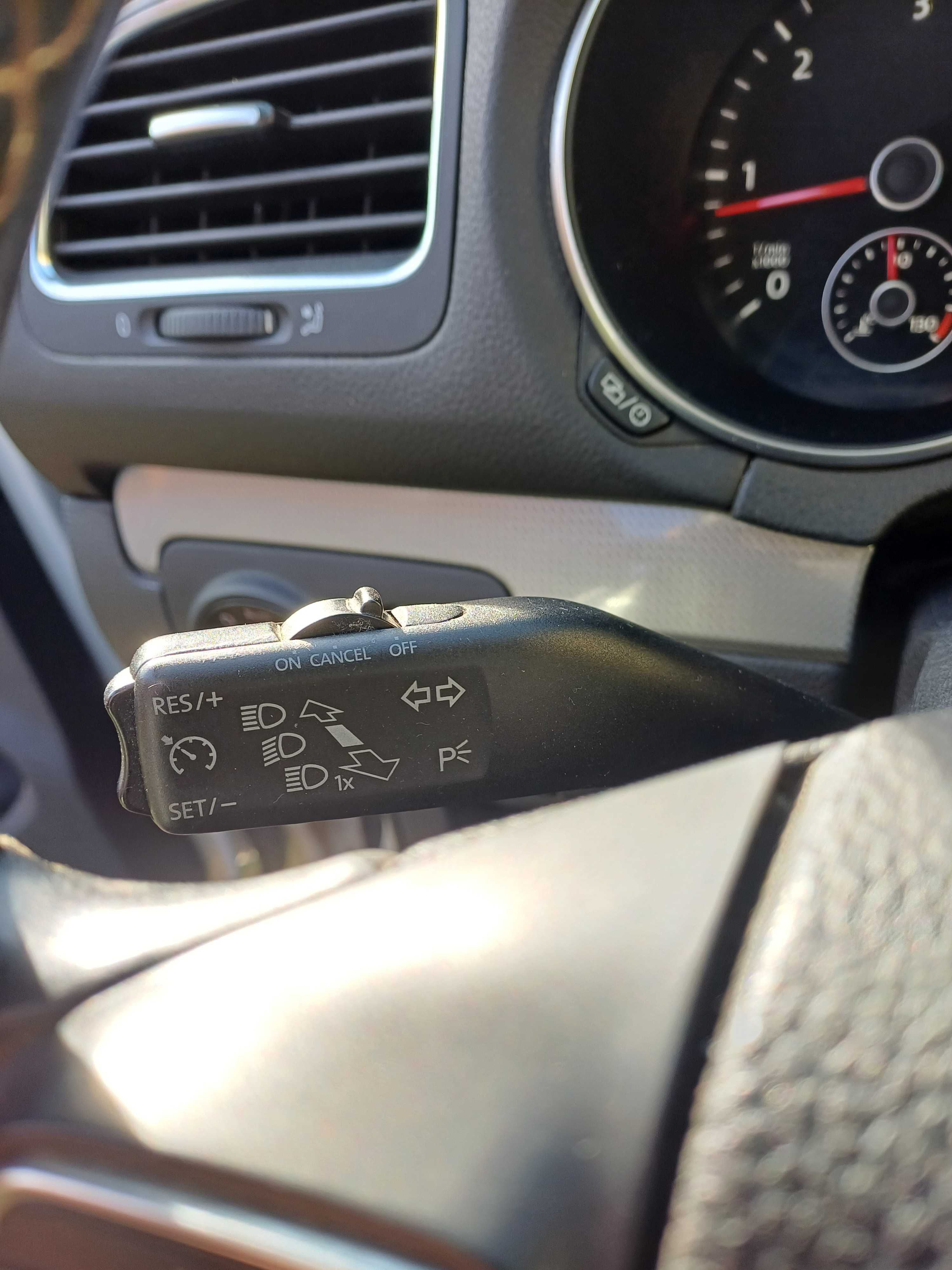 Volkswagen Golf 1.6 TDI DPF BlueMotion Technology MATCH
