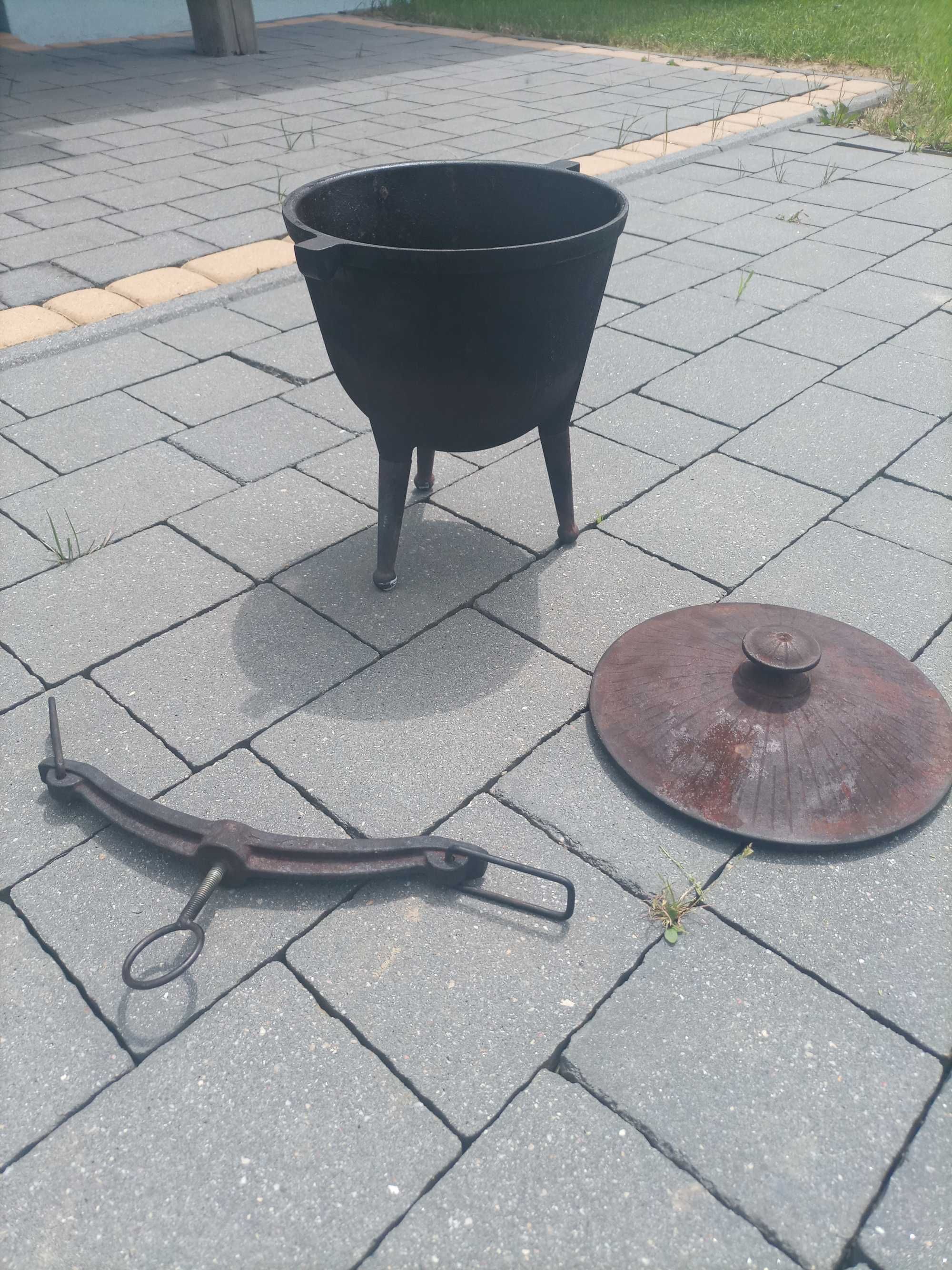 Kociołek żeliwny 4,5 L