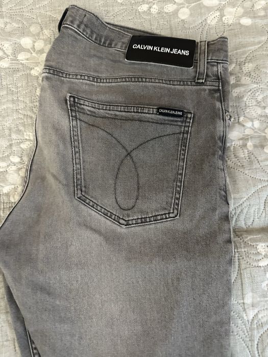 Продам Джинси Calvin Klein