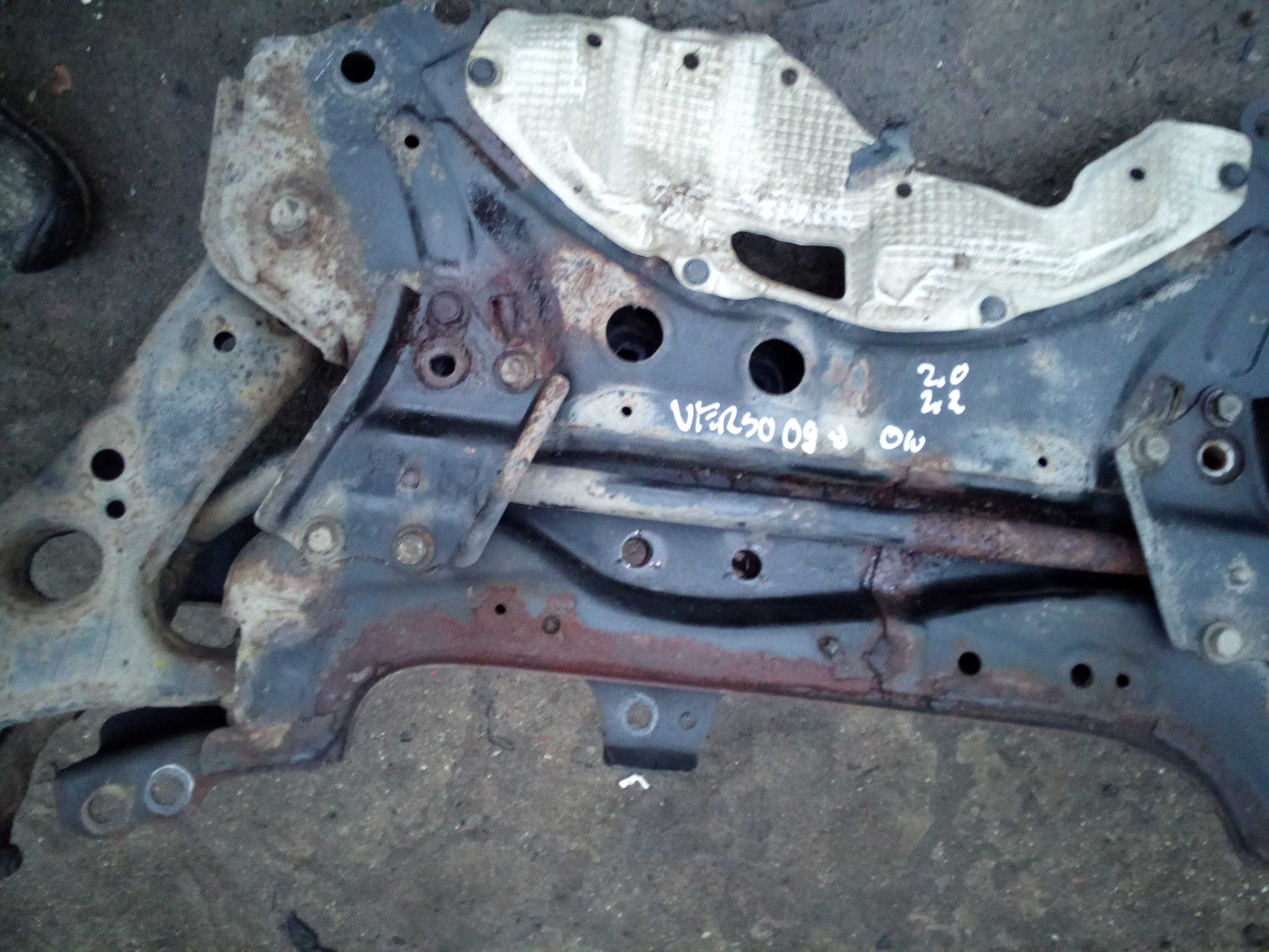 TOYOTA VERSO 09 2,0 2,2 sanki zawieszenia wahacze