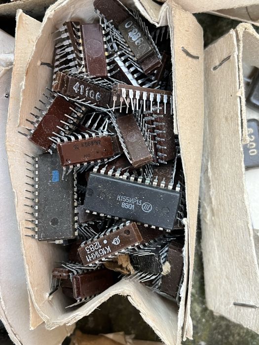 Продам мікросхеми і т.д різноманітного