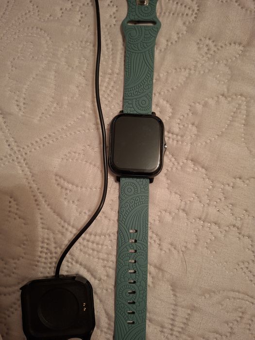 Smartwatch com 4 braceletes