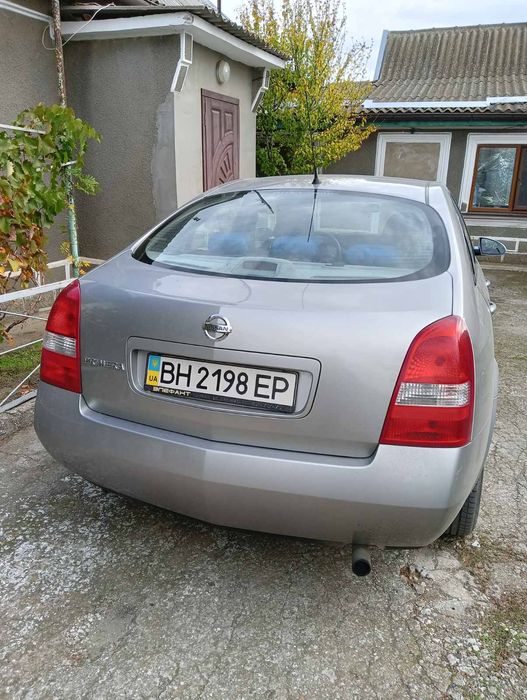 Nissan Primera P12