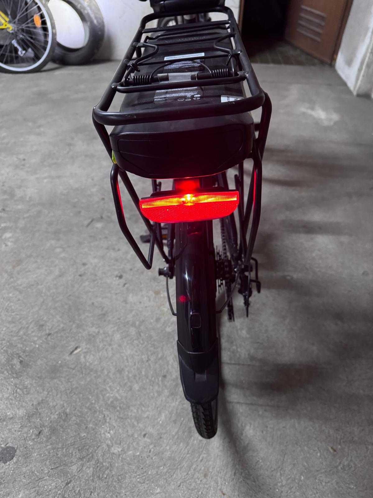 Wayscral Everyway E200 28" Electric Bike - Black/ Bicicleta preta