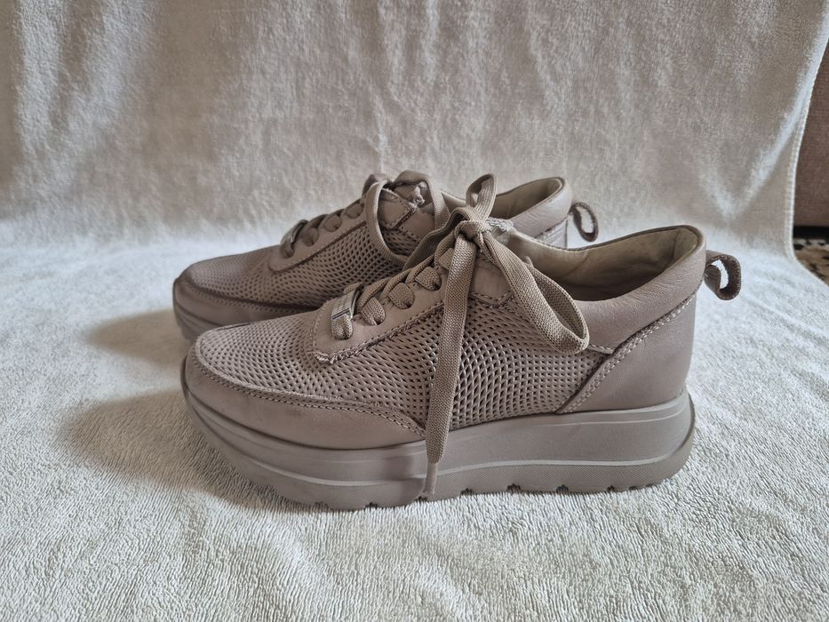 Шкірі кросівки для дівчинки