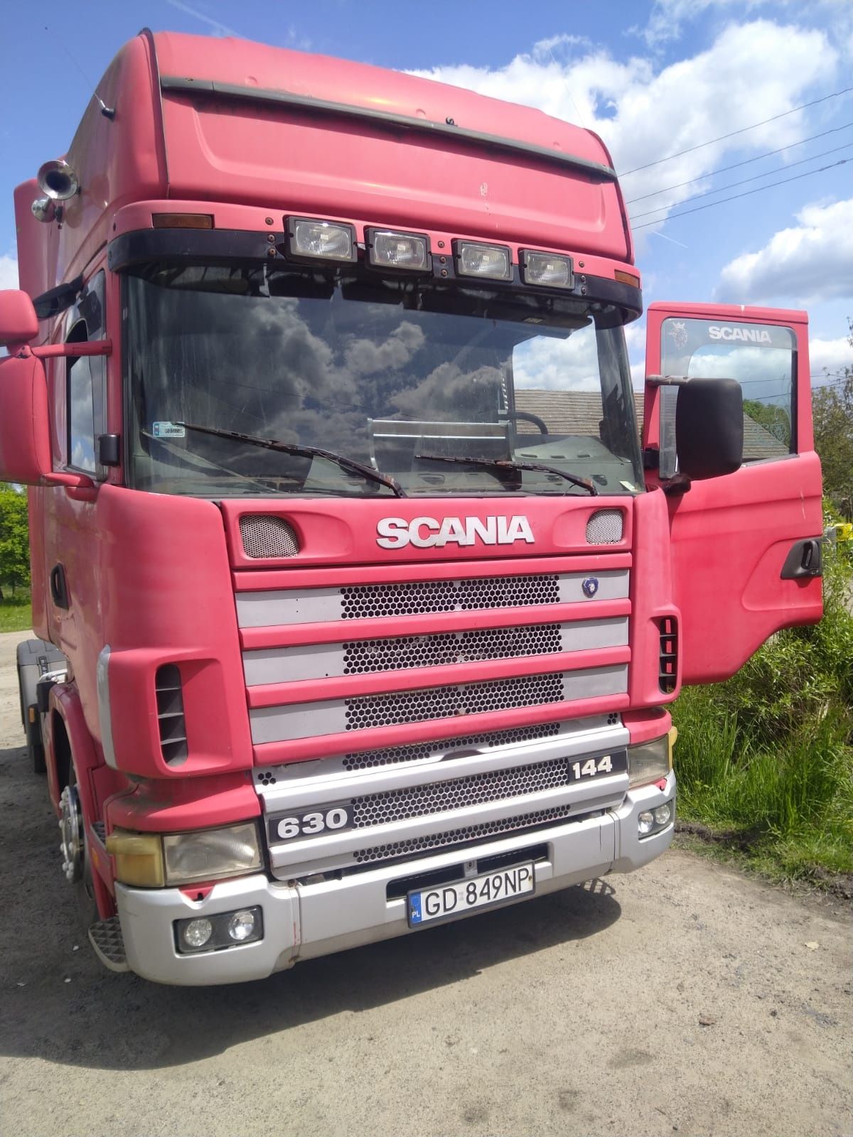 Ciągnik siodłowy Scania  420 hpi w całości lub na części