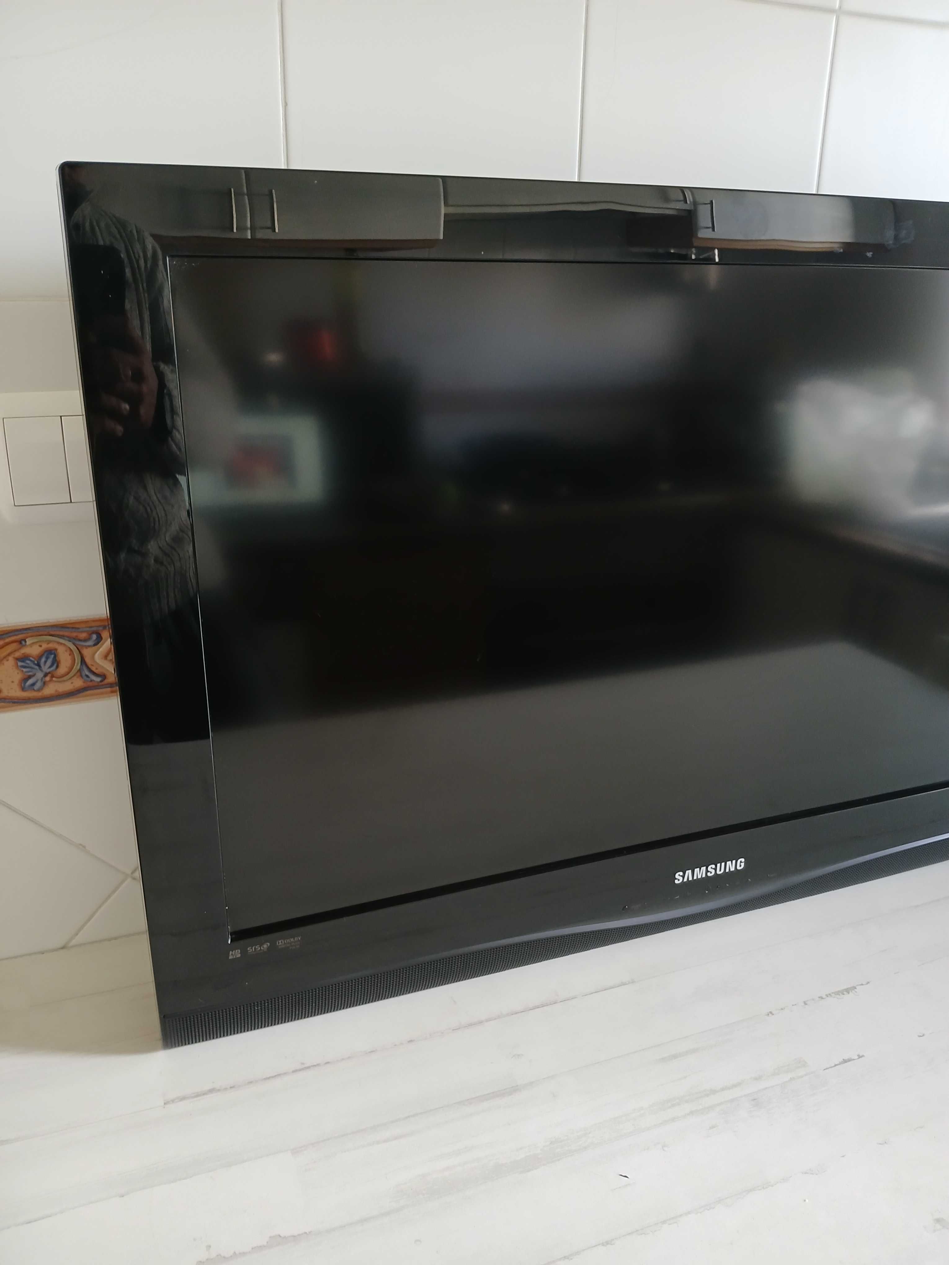 Televisão Samsung 32" Polegadas LCD Como Nova