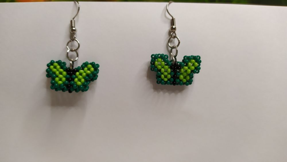 Серьги бабочки из бисера