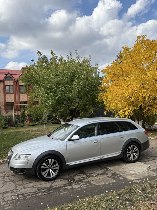 Ауди allroad  2010 ГОД