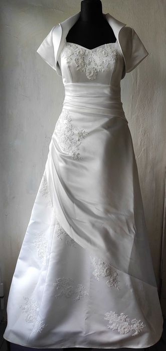 Suknia ślubna + bolerko