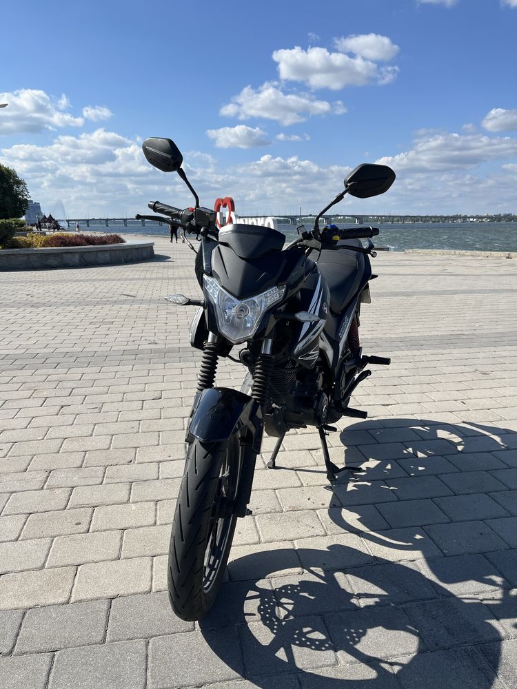 продаю spark SP200R-27