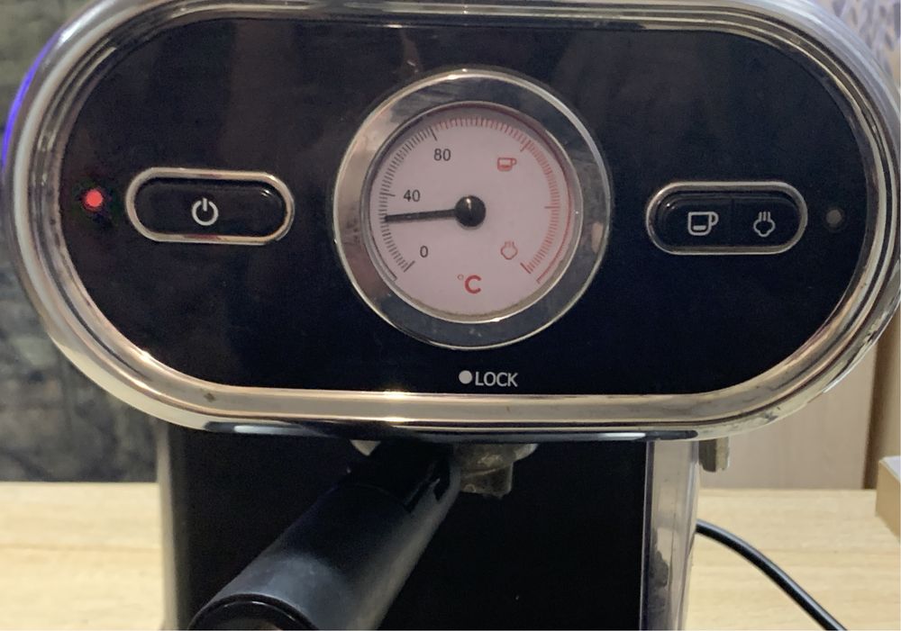 Sprzedam ekspress do kawy SilverCrestSEM 1100 B3