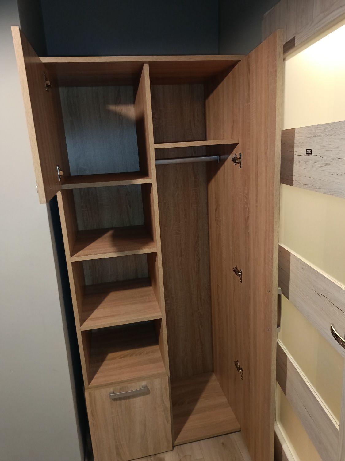 Szafa 80 x 190 sprzedam