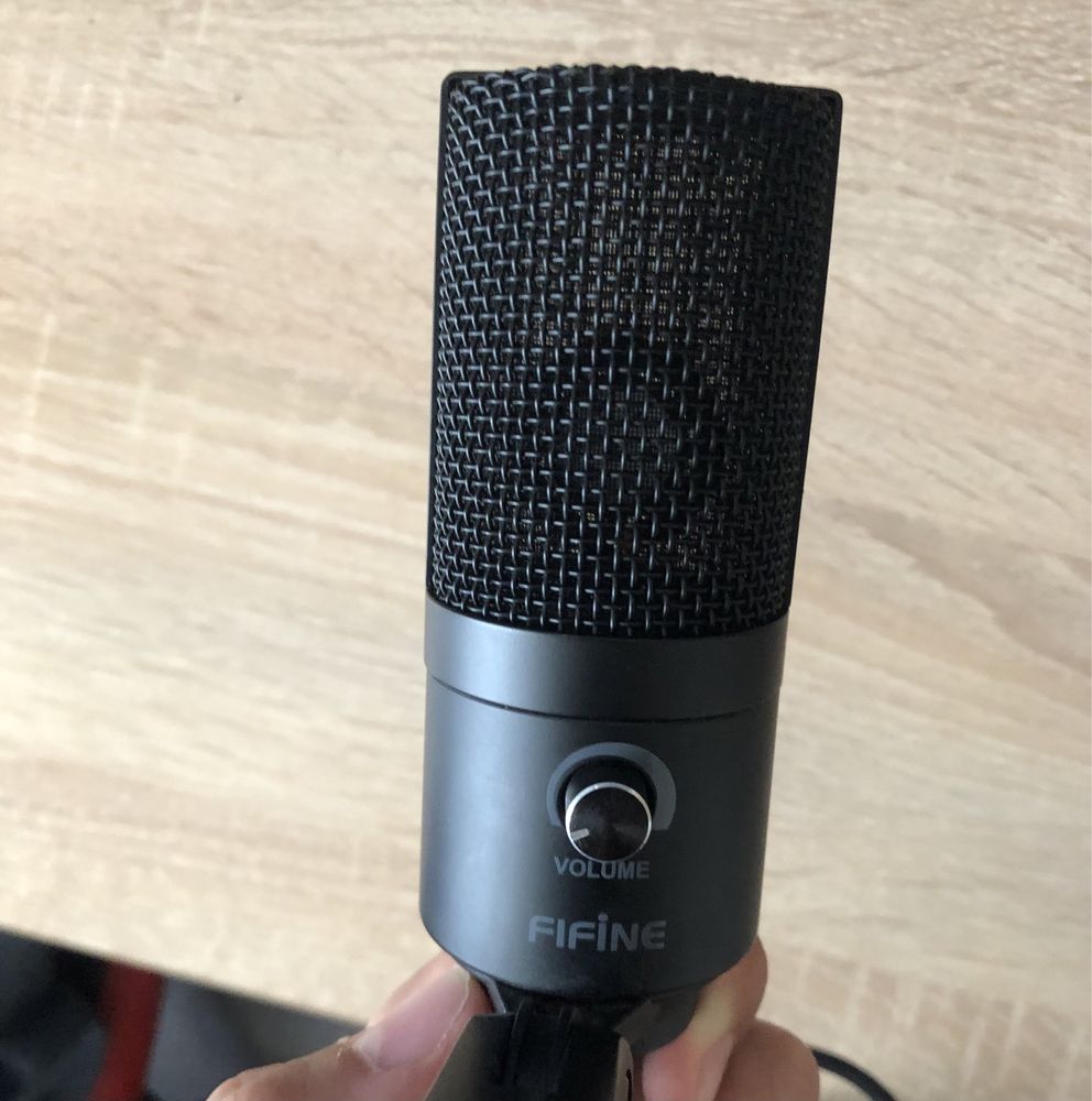Микрофон Fifine K669B с стойкой и поп-фильтром