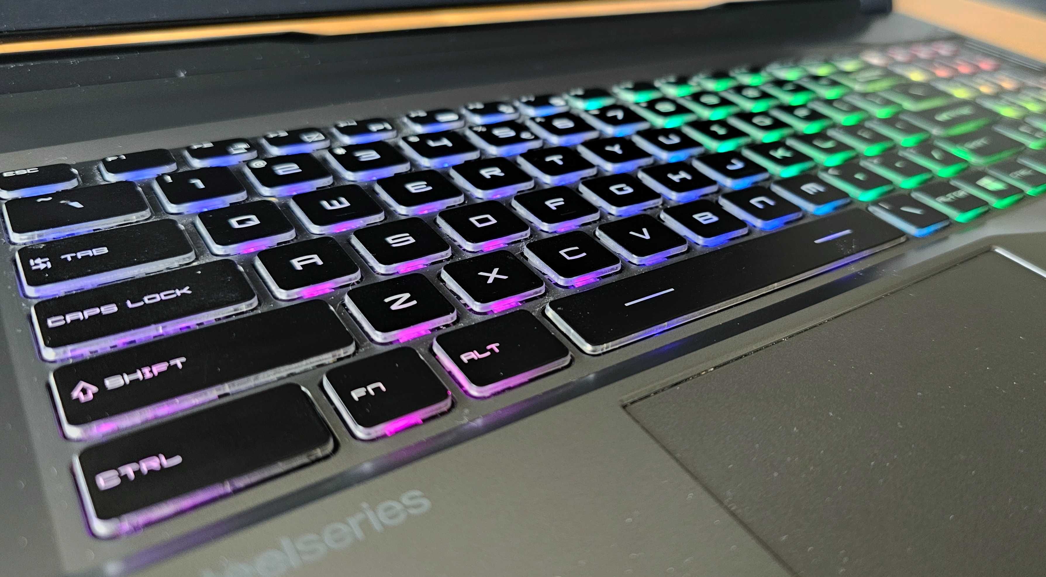 MSI GP75 Leopard 10SFK Laptop Gamingowy