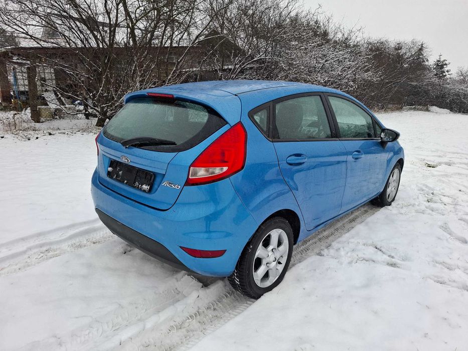 FORD FIESTA 1.3 MK7 benzyna klima elektryka alufelgi z Niemiec sprowad
