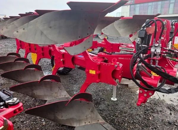 Pottinger Pług Pottinger Servo 45M+  Fabrycznie nowy pług obrtowy POTTINGER SERVO 45M+
