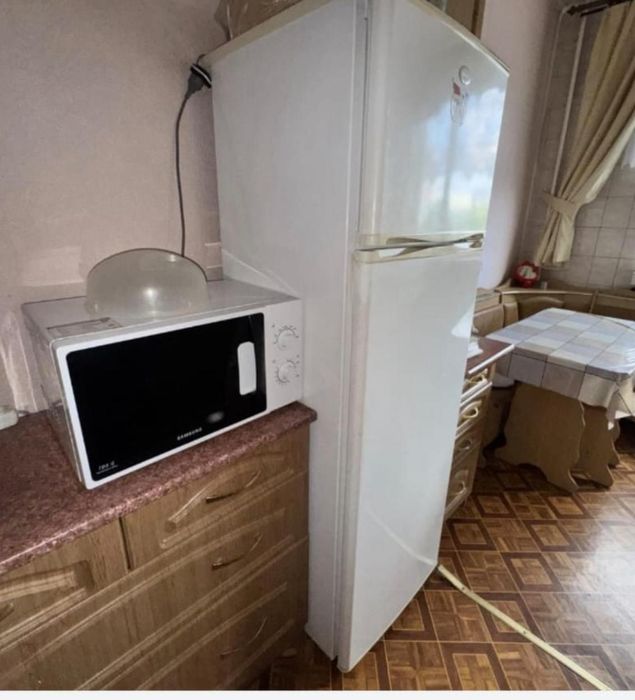 Продам 2 квартиру м.Студентческая Ак.Павлова 142