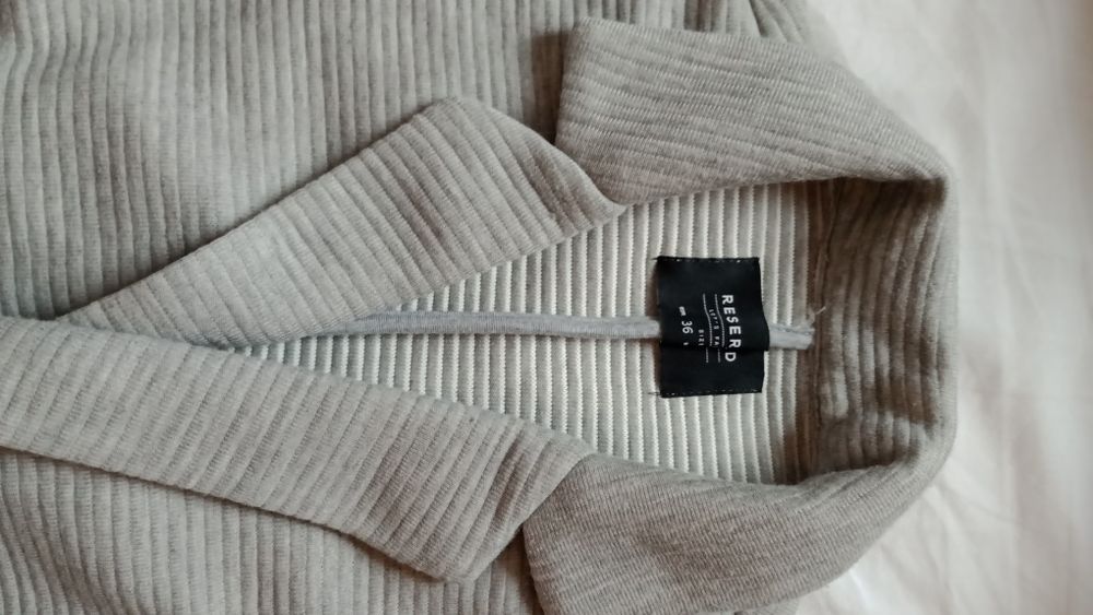 Szara marynarka długa Reserved 36