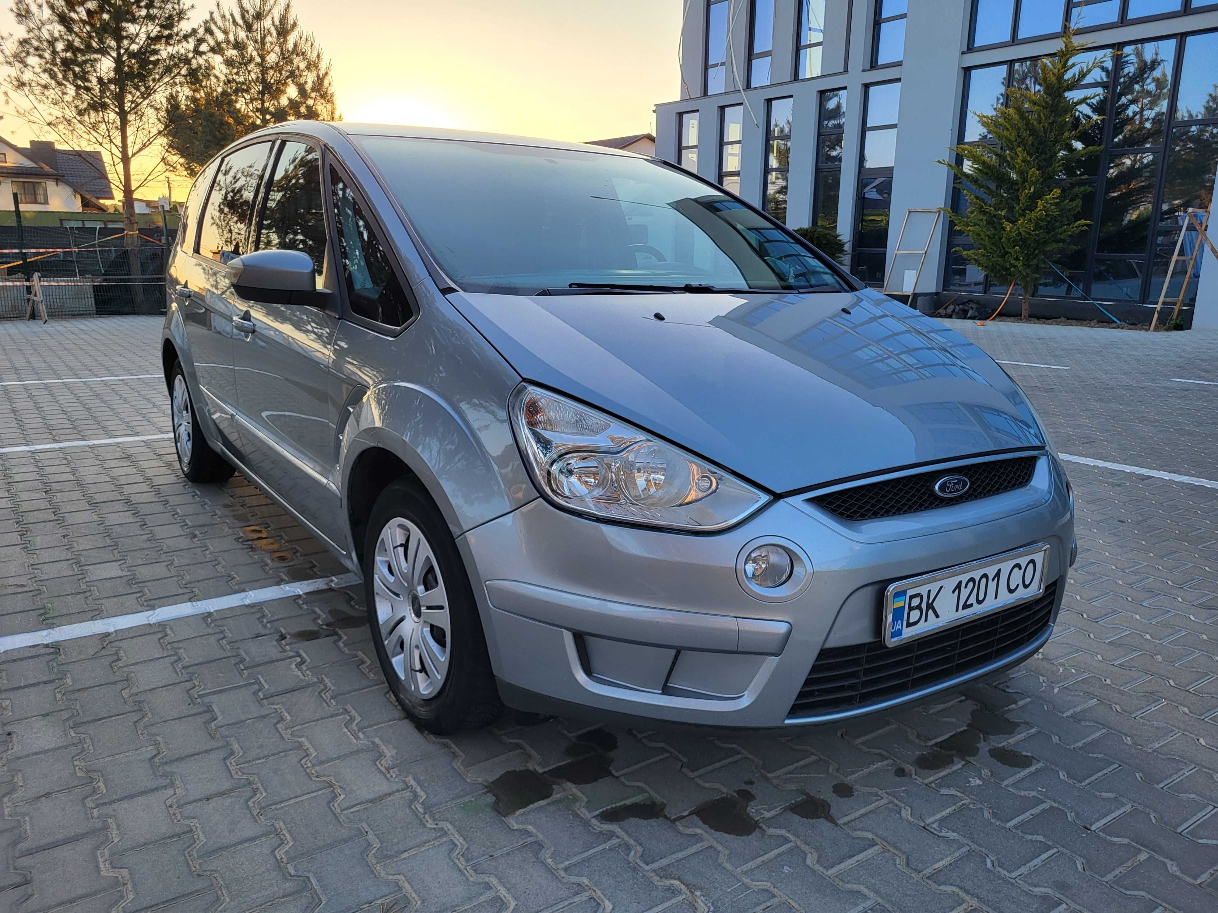 Ford S-max 2009 рік