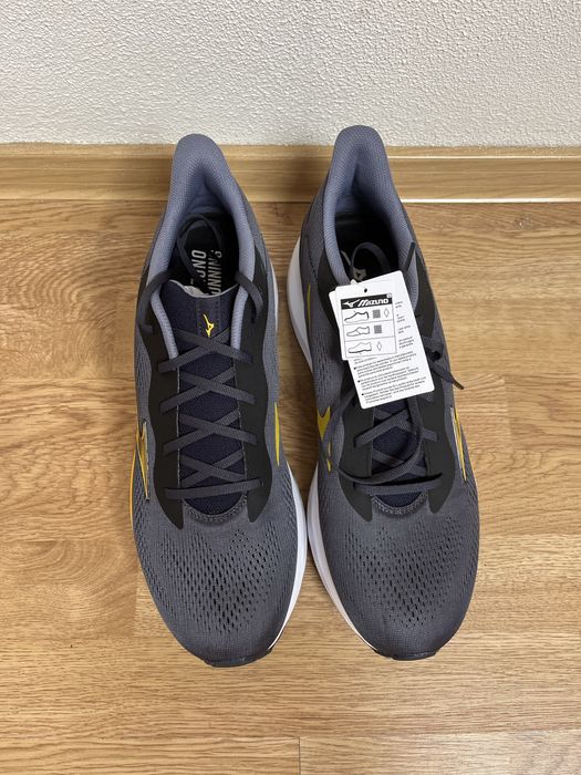 Buty Mizuno Wave Serene 2