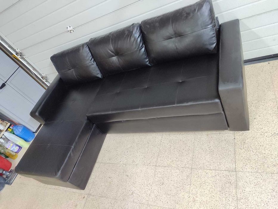 Sofá Chaise Long em pele preta