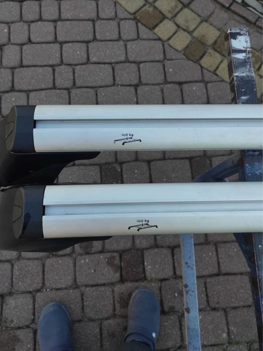 Oryginalne belki dachowe do Mercedesa W208.