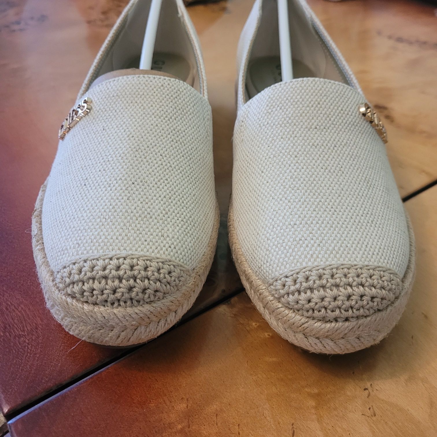 Еспадрільї Guess