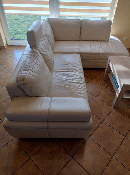 Narożnik skórzany z funkcją spania
