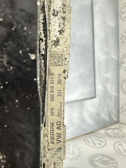 Касета радіаторів дифузор 2.0 tdi Шкода А7 радіатор водяний golf 7 b8