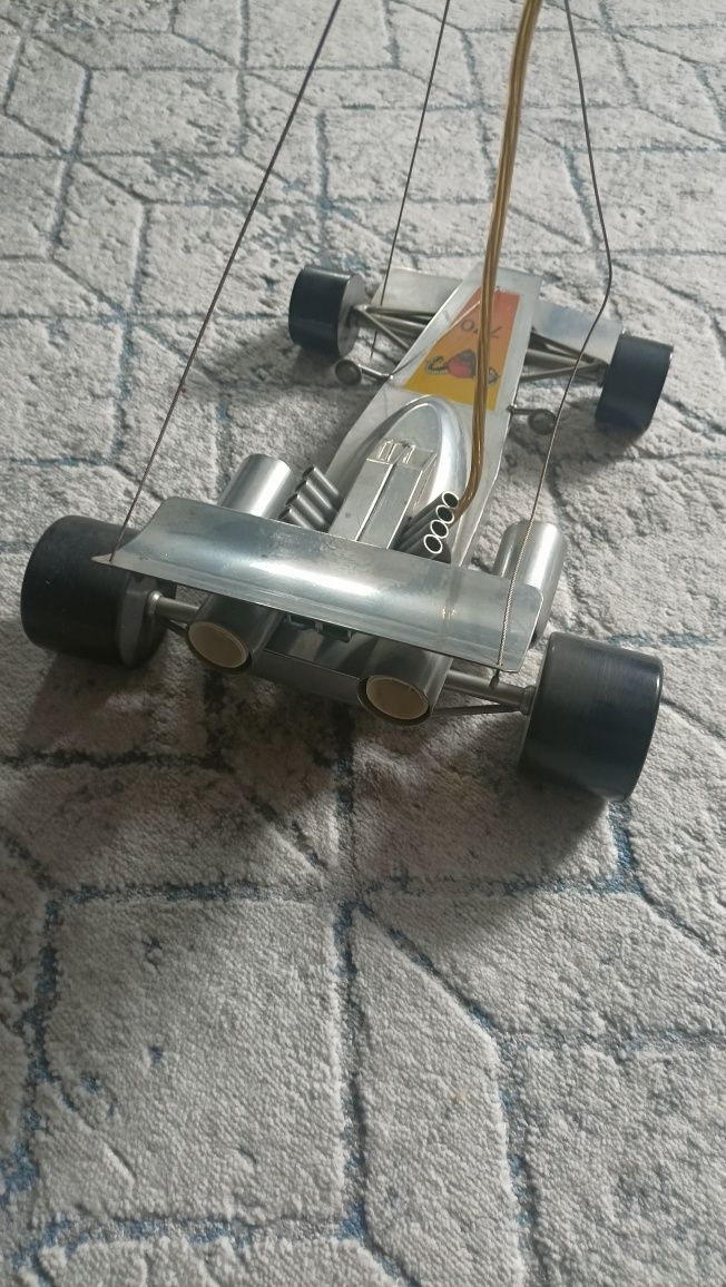 Żyrandol Formuła F1