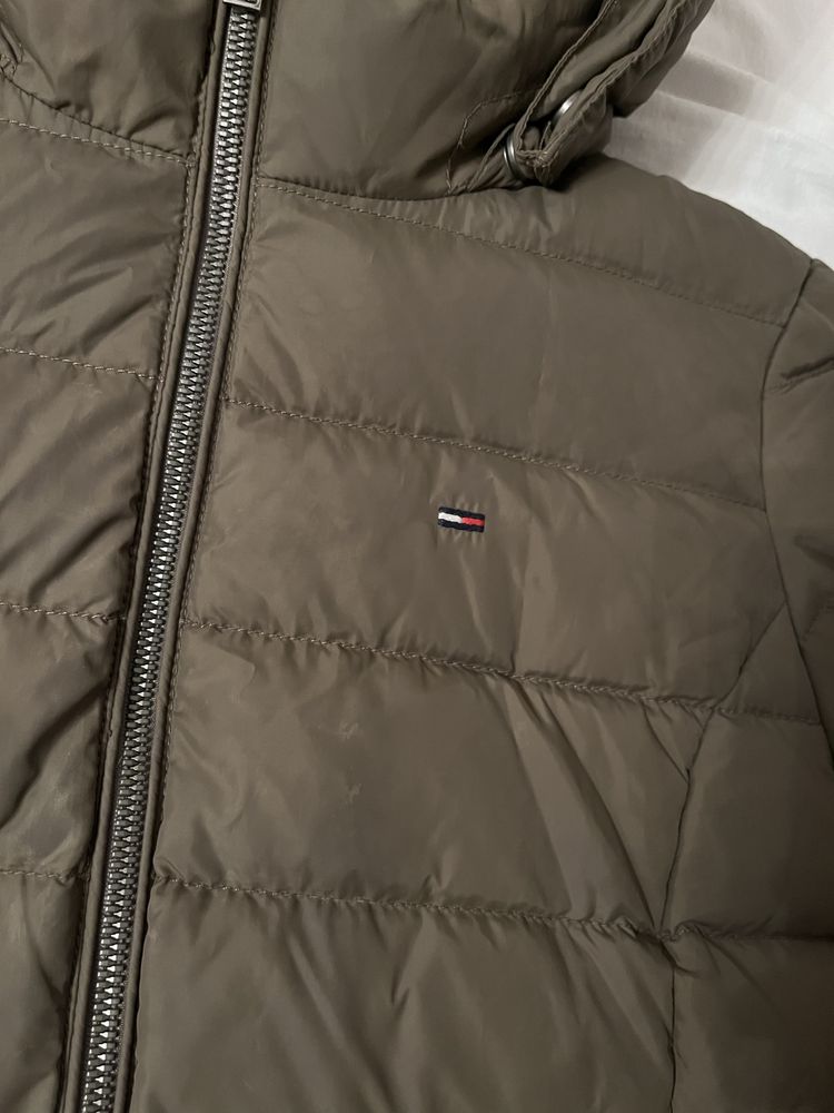Tommy Hilfiger kurtka zimowa z kapturem