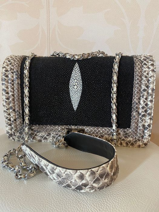 Елітна сумочка в стилі Chanel з екзотичної шкіри нова