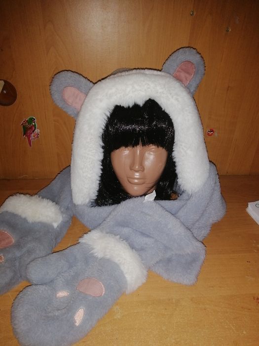 Шапка, шарф перчатки 3 в 1. Зимняя  шапка капор.