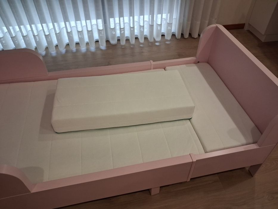 Cama de menina como nova