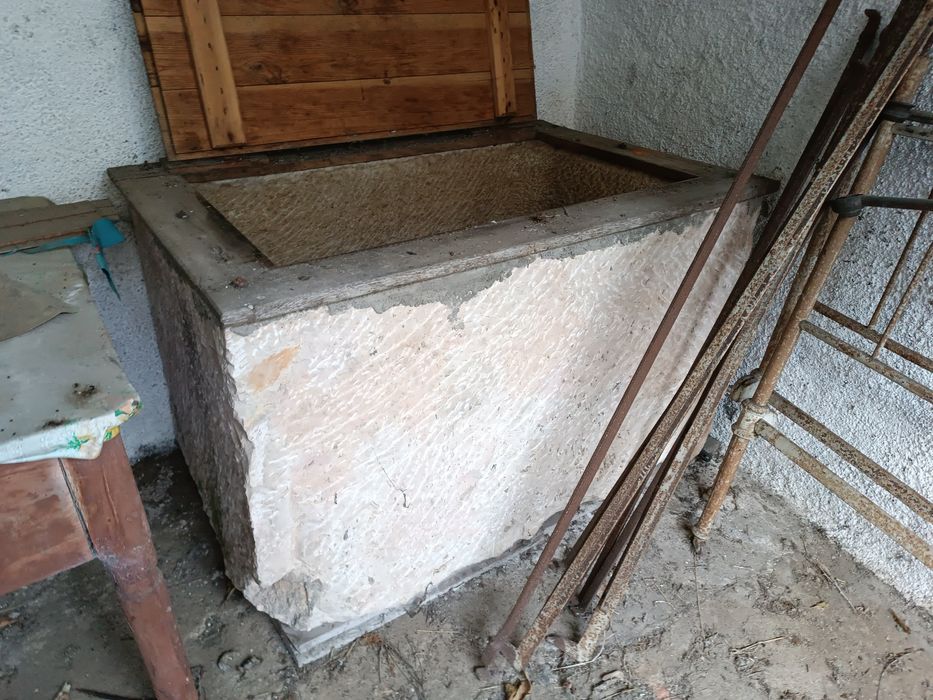 Pia de Pedra 700 L