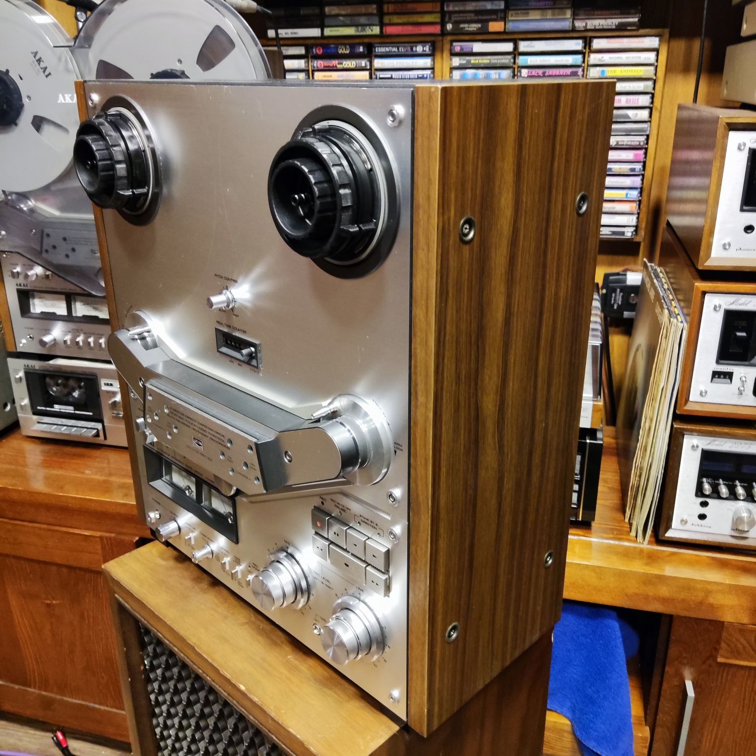Magnetofon szpulowy Akai GX-635D