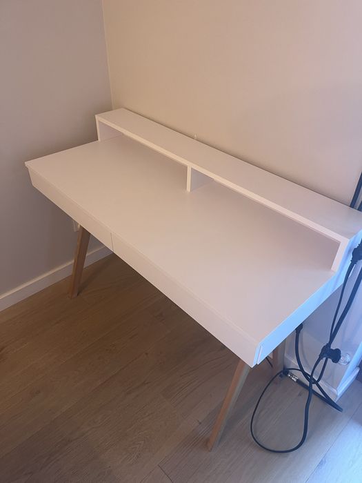 Biurko skandynawskie z nadstawką Minko