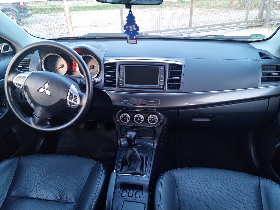 Mitsubishi Lancer, 1.8 benzyna,Bogate wyposażenie